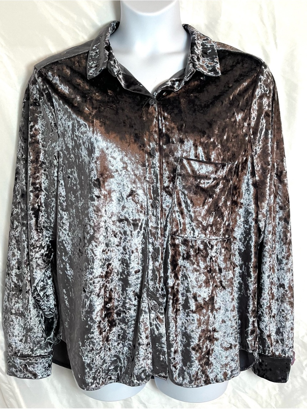 AMADI Anthropologie Crushed Velvet Button Down Shirt 2X Petite Grey